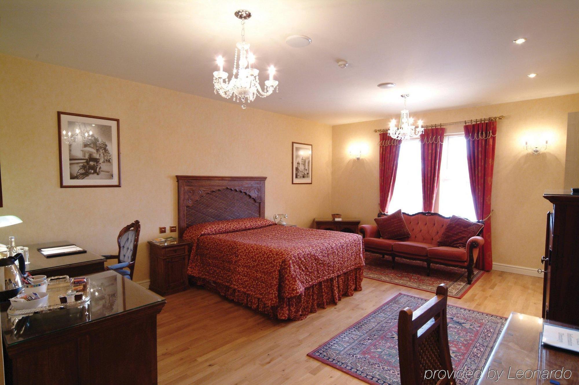 The Peacock Townhouse - Warwick