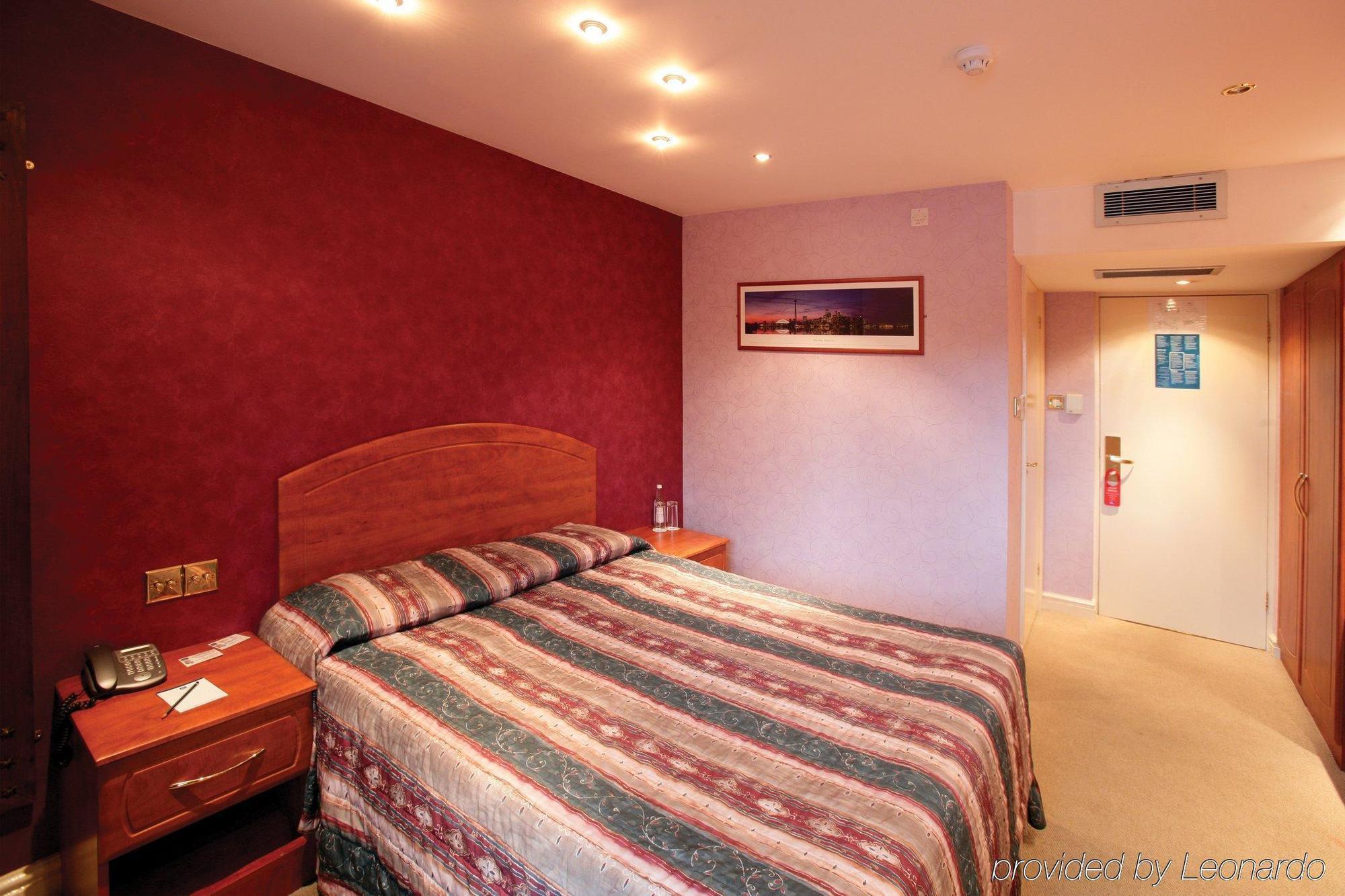 The Peacock Townhouse - Warwick Hotel Kenilworth